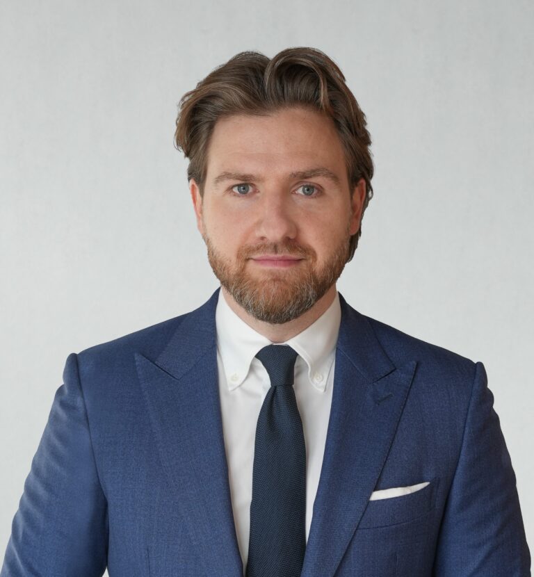 Wynagrodzenia wciąż rosną